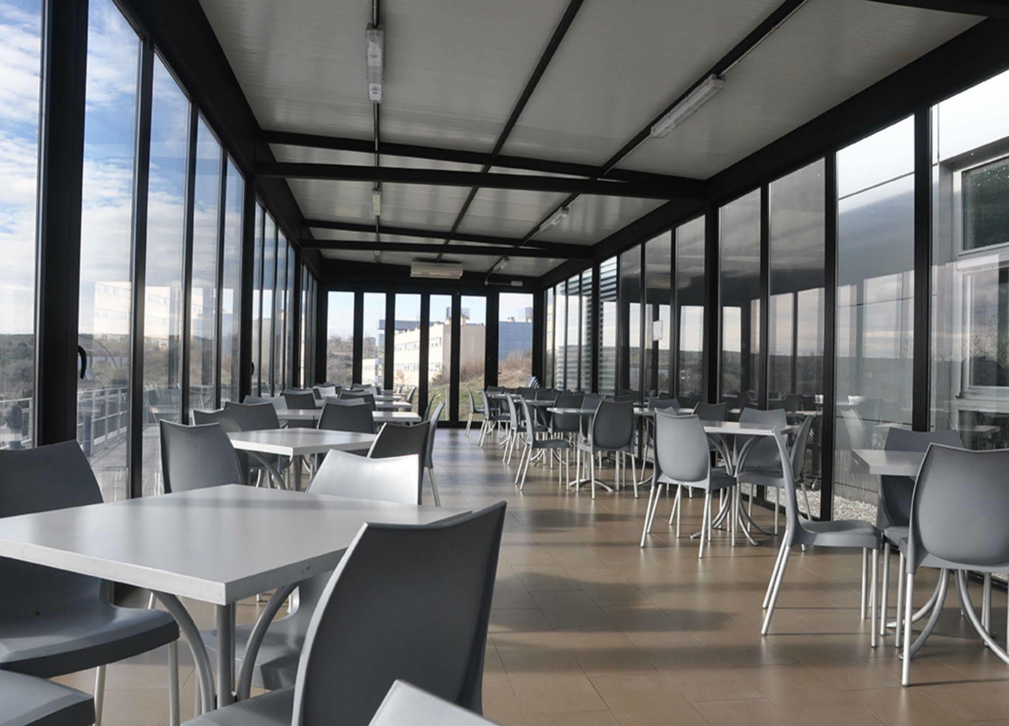 Residencia Universitaria Resa Erasmo Μαδρίτη Εξωτερικό φωτογραφία