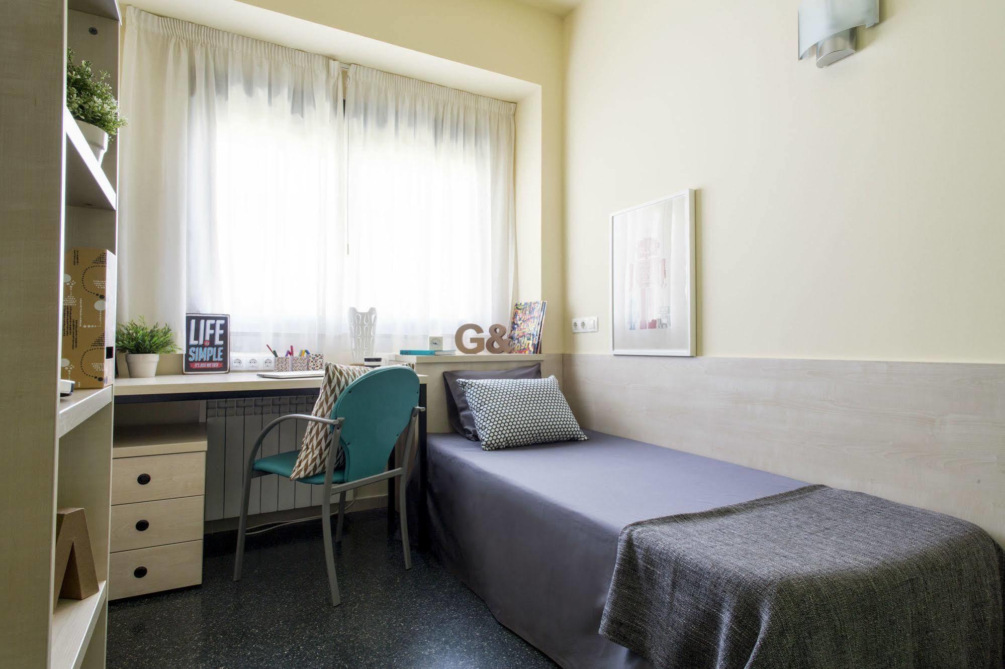 Residencia Universitaria Resa Erasmo Μαδρίτη Εξωτερικό φωτογραφία