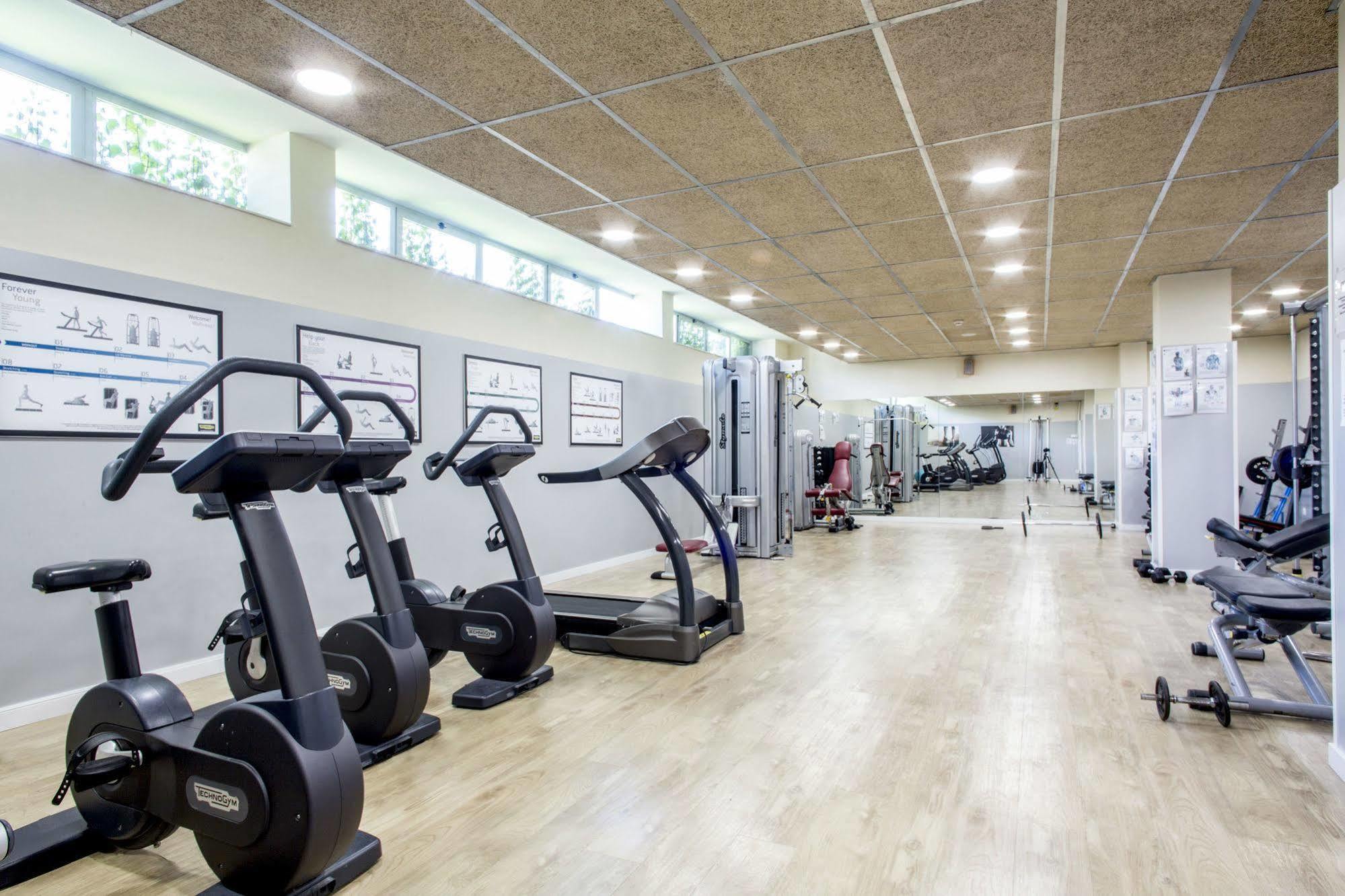 Residencia Universitaria Resa Erasmo Μαδρίτη Εξωτερικό φωτογραφία